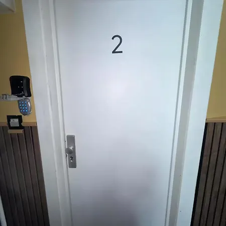 Stylish 1br Close To Center *
